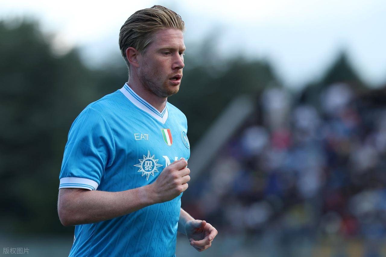 萨拉维亚：恩里克打造球队的方式非常出色，他尊重每一位球员