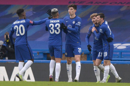 记者：西海岸下周二在杭州集结，杭州备战期间要踢一场热身赛